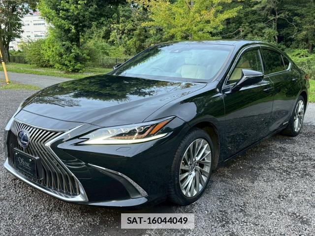 Lexus ES 2019-03 7794328-3