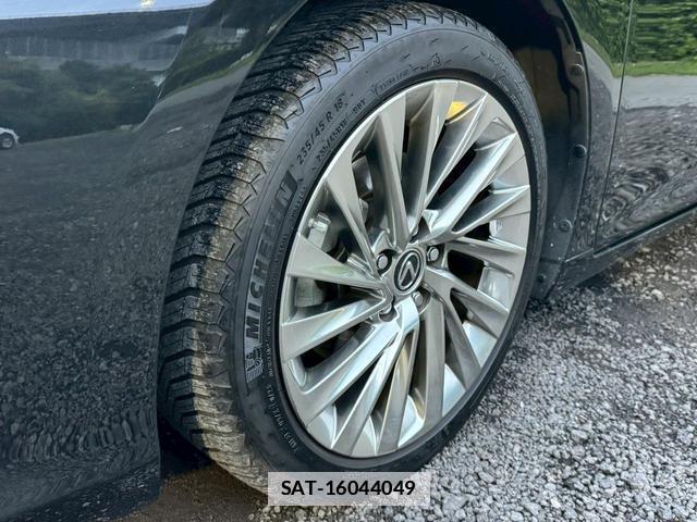 Lexus ES 2019-03 7794328-8