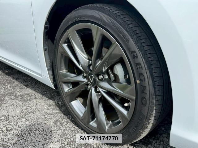 Lexus ES 2019-03 7794329-14