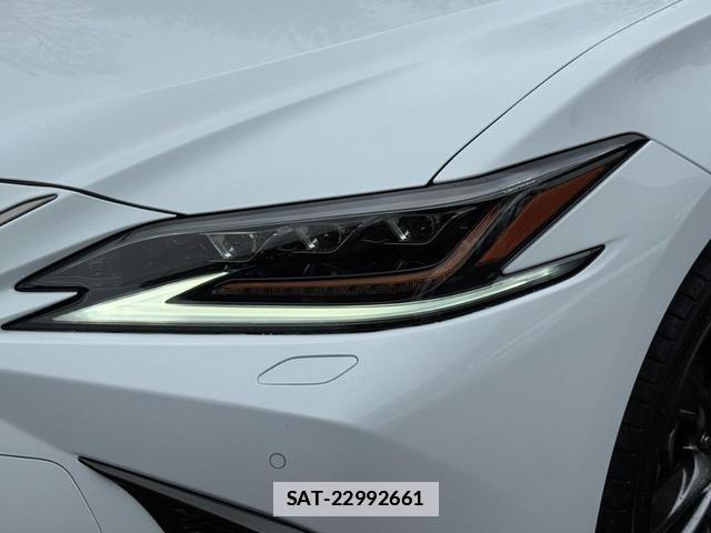 Lexus ES 2020-02 7794331-4