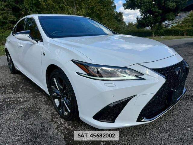 Lexus ES 2019-01 7794332-12