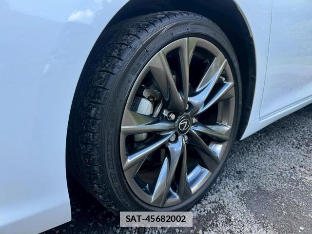 Lexus ES 2019-01 7794332-2