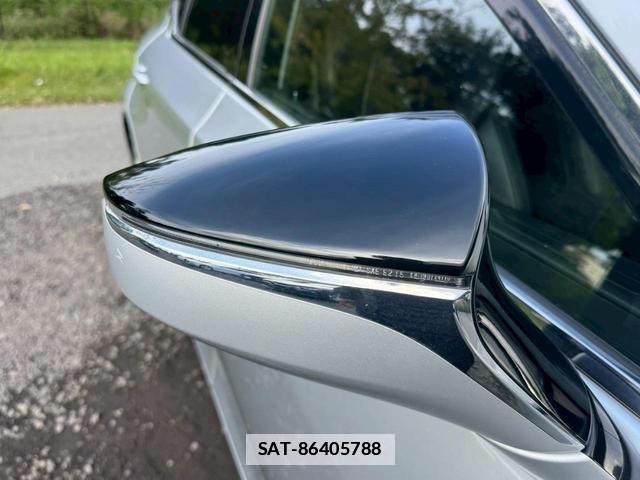 Lexus ES 2019-09 7794333-15