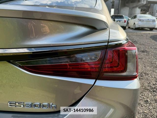 Lexus ES 2020-09 7794338-1