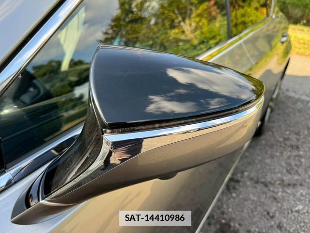 Lexus ES 2020-09 7794338-8