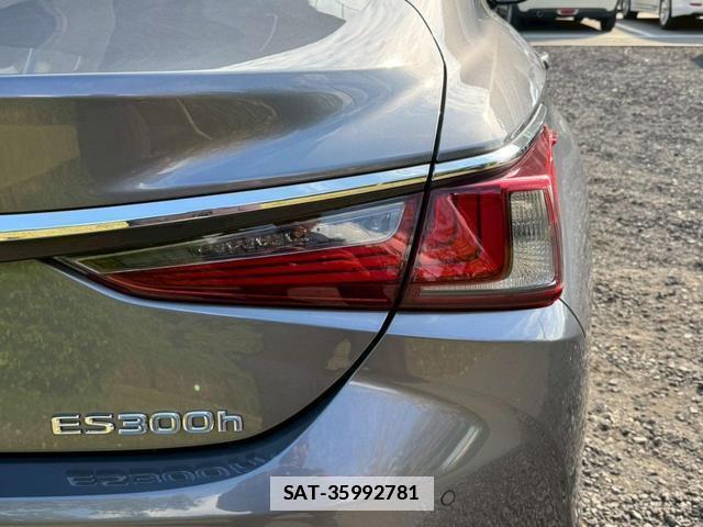 Lexus ES 2019-10 7794342-2