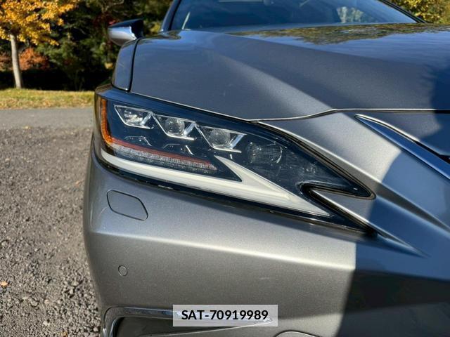 Lexus ES 2019-01 7794345-14