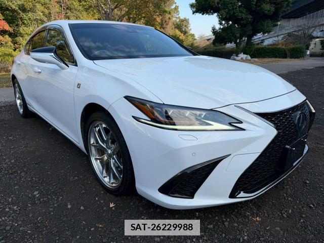 Lexus ES 2020-11 7794348-12