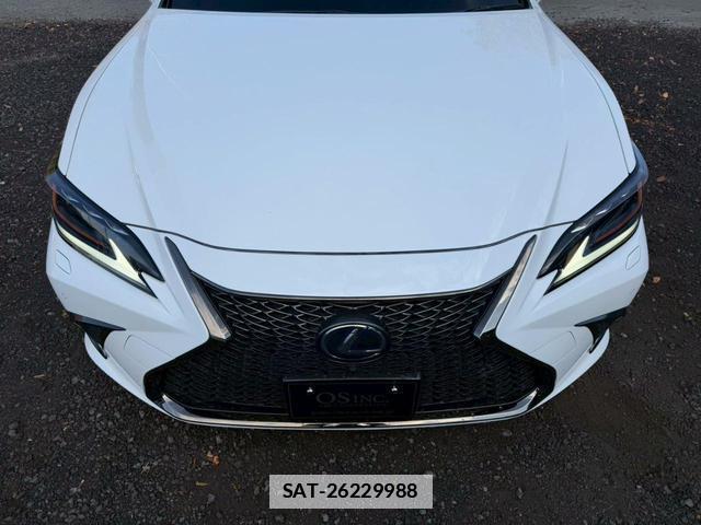 Lexus ES 2020-11 7794348-15