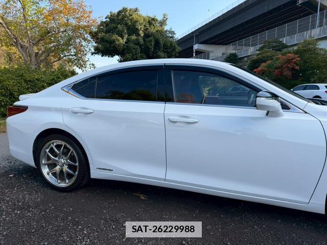 Lexus ES 2020-11 7794348-2