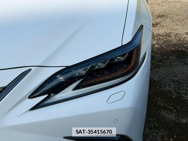 Lexus ES 2019-12 7794359-3