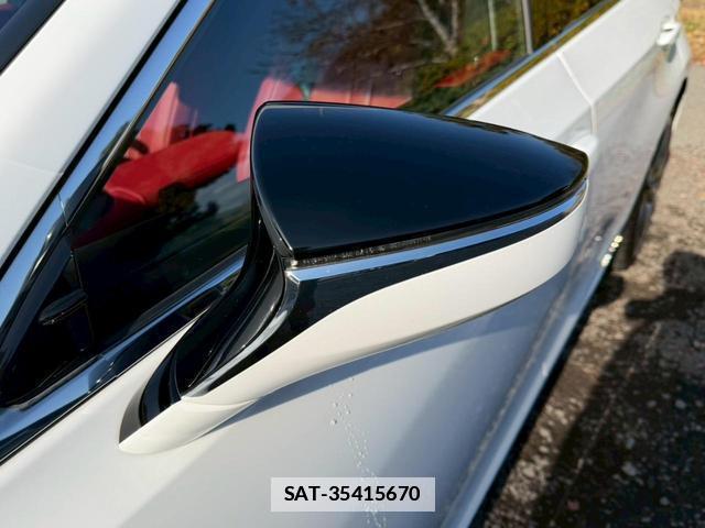 Lexus ES 2019-12 7794359-4