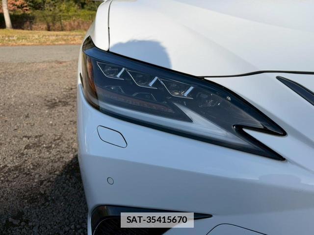 Lexus ES 2019-12 7794359-8