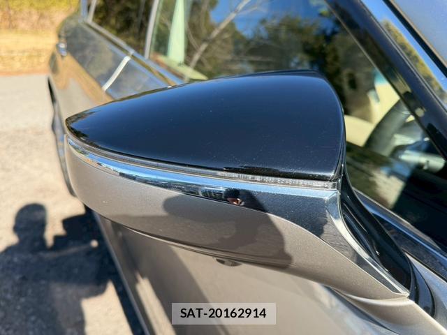 Lexus ES 2018-12 7794364-13