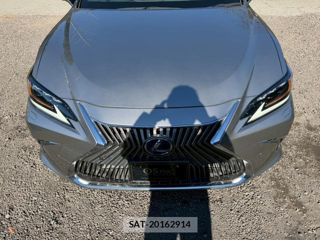 Lexus ES 2018-12 7794364-14