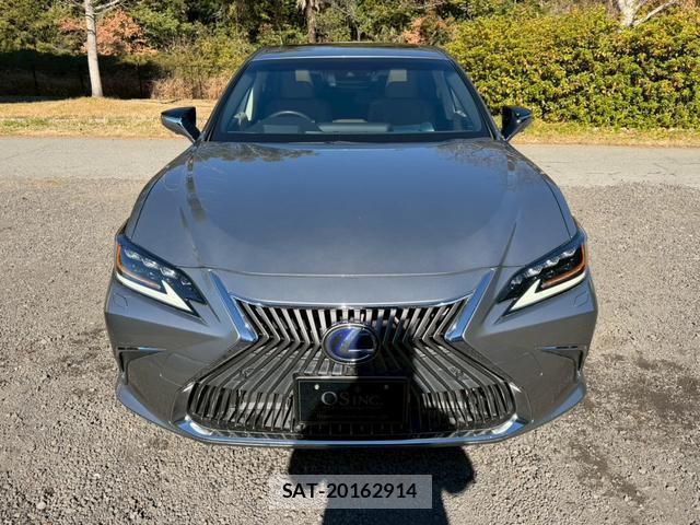 Lexus ES 2018-12 7794364-15
