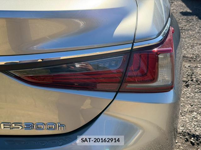 Lexus ES 2018-12 7794364-16