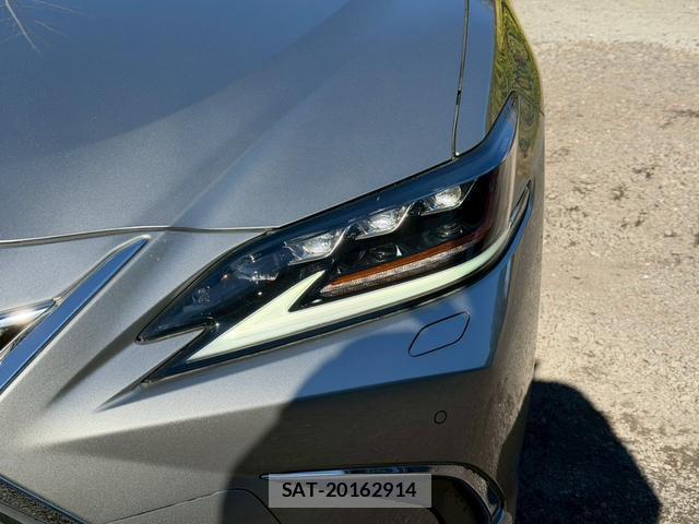 Lexus ES 2018-12 7794364-3