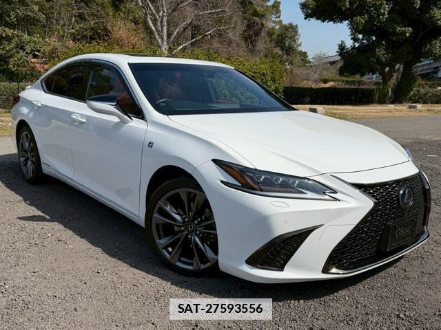 Lexus ES 2019-04 7794382-1