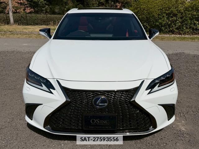 Lexus ES 2019-04 7794382-13