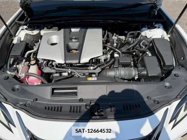 Lexus ES 2020-12 7794388-12
