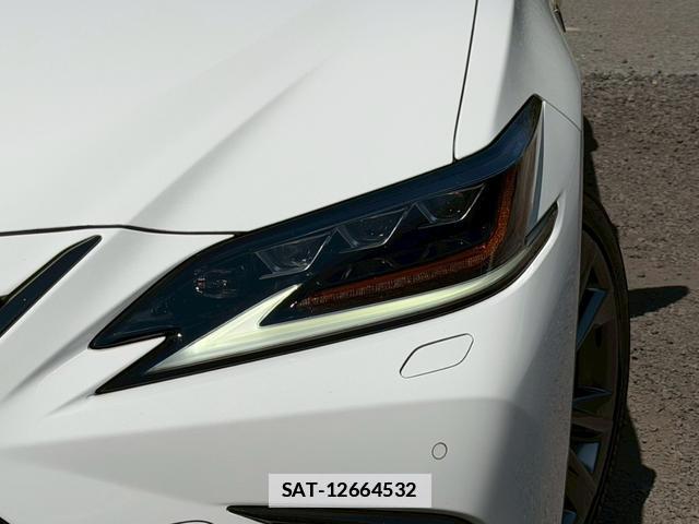 Lexus ES 2020-12 7794388-3