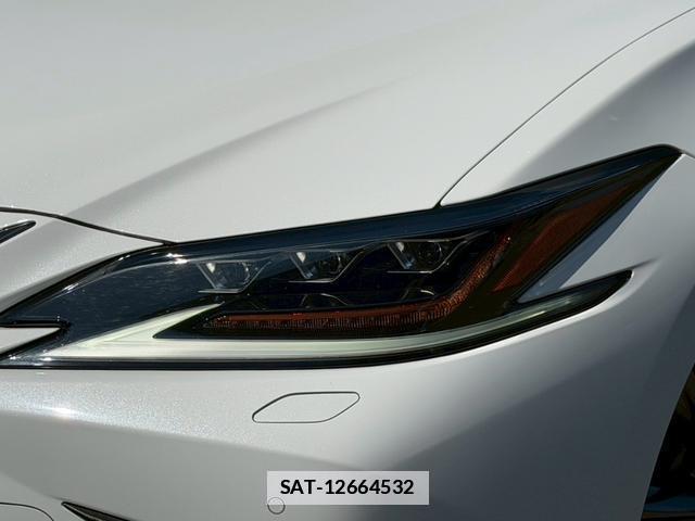 Lexus ES 2020-12 7794388-4