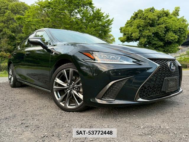 Lexus ES 2019-02 7794419-13