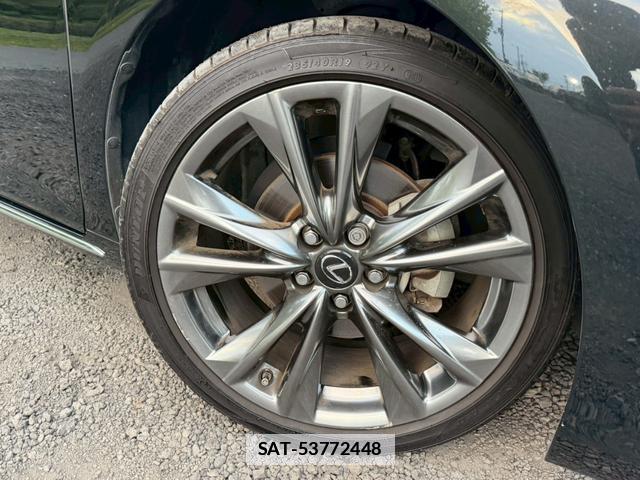 Lexus ES 2019-02 7794419-15