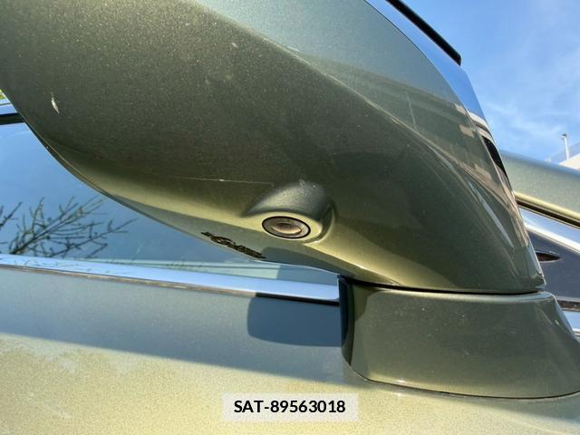 Lexus ES 2019-04 7794421-16
