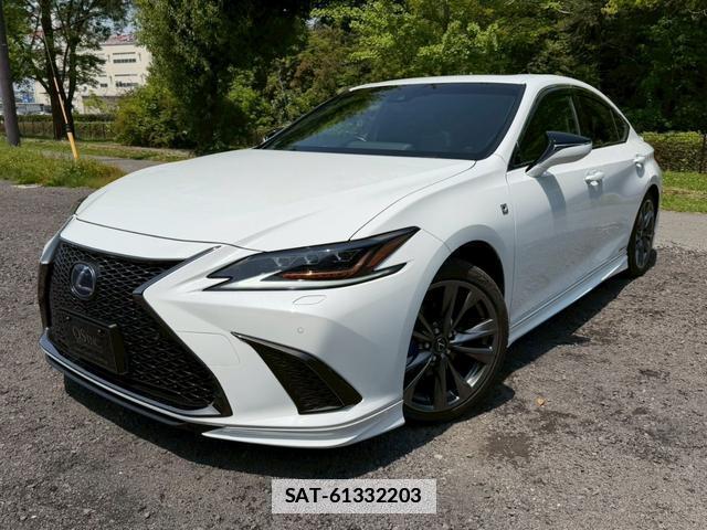 Lexus ES 2019-03 7794422-1
