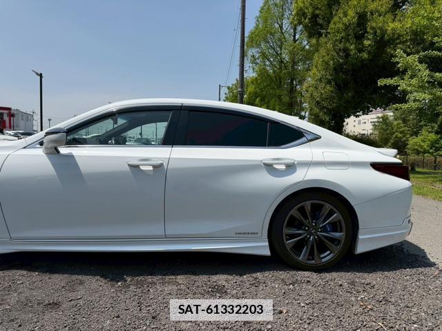 Lexus ES 2019-03 7794422-11
