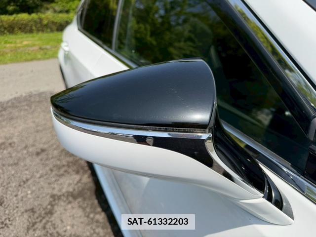 Lexus ES 2019-03 7794422-16