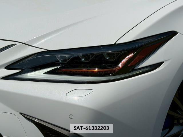 Lexus ES 2019-03 7794422-4