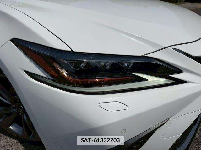 Lexus ES 2019-03 7794422-9