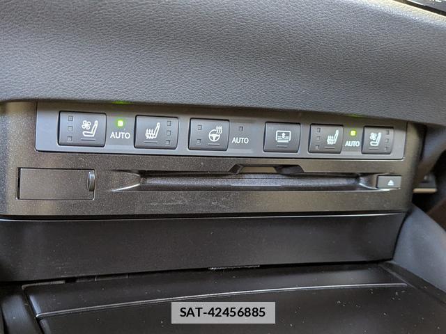 Lexus ES 2021-10 7795300-17