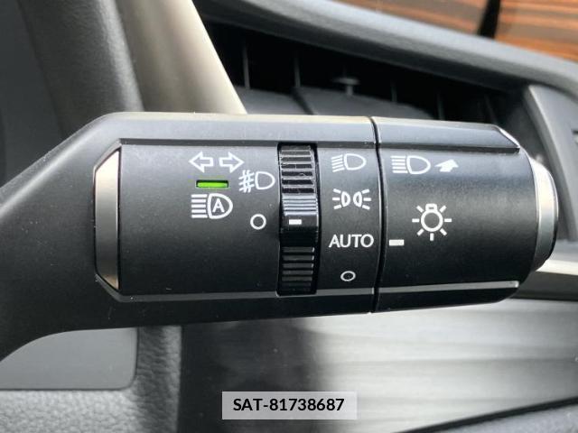 Lexus ES 2019-04 7795461-15