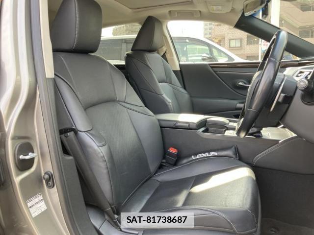 Lexus ES 2019-04 7795461-3