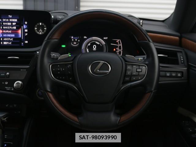 Lexus ES 2021-10 7796338-17