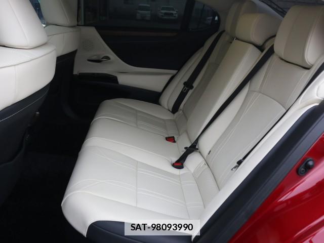 Lexus ES 2021-10 7796338-6