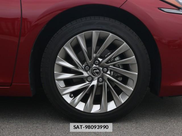 Lexus ES 2021-10 7796338-8