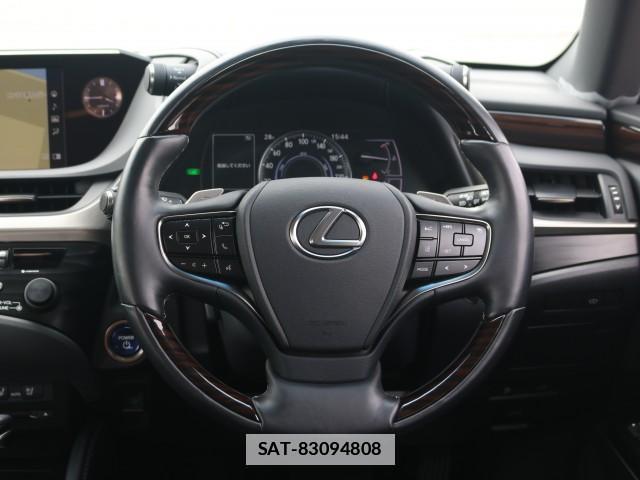Lexus ES 2020-05 7796363-17
