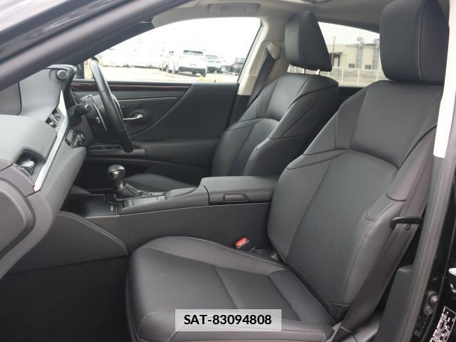 Lexus ES 2020-05 7796363-5