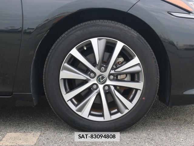 Lexus ES 2020-05 7796363-8