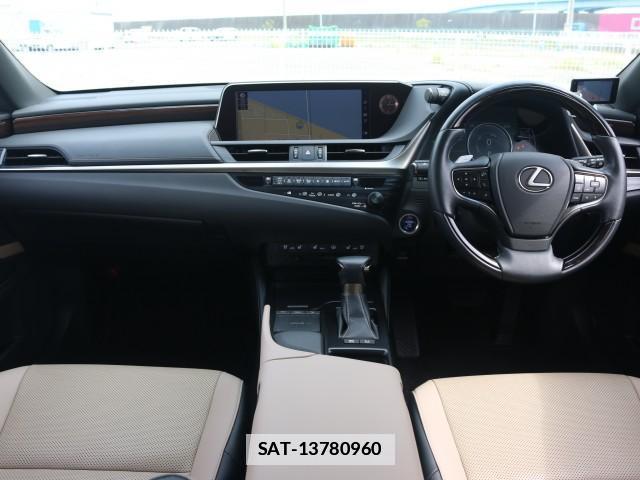 Lexus ES 2019-07 7796364-2