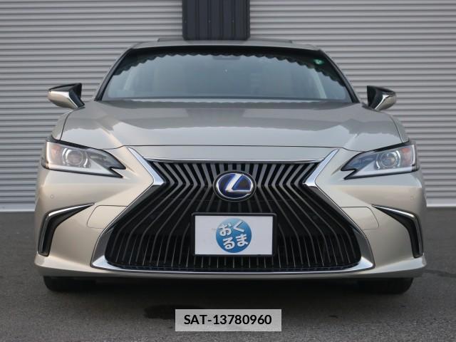 Lexus ES 2019-07 7796364-9