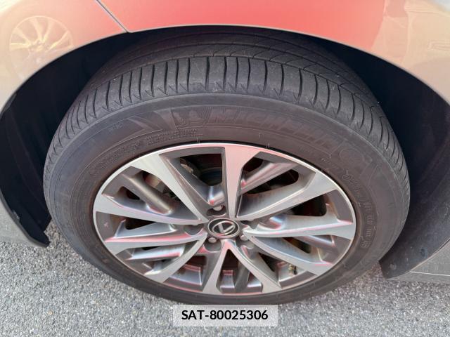 Lexus ES 2022-11 7804033-11