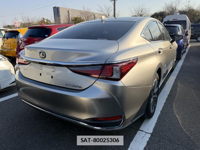 Lexus ES 2022-11 7804033-4