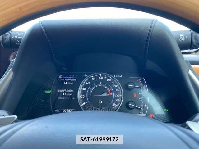 Lexus ES 2019-10 7806445-17