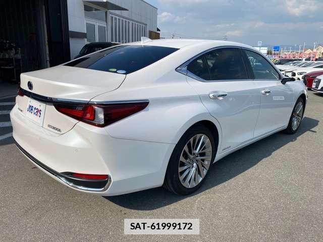 Lexus ES 2019-10 7806445-7